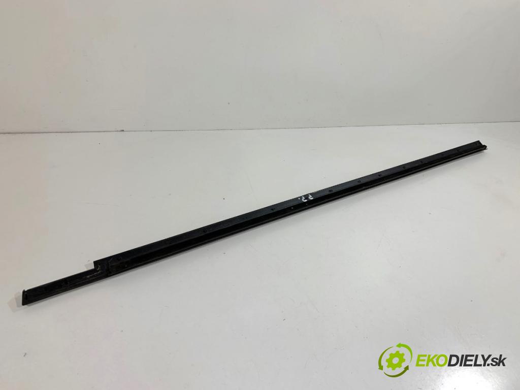 PEUGEOT 3008 SUV 2021 147 kW Hybrid4 (M45GBU) 1598 Lišta Sbírání: predný pravy 9811240480