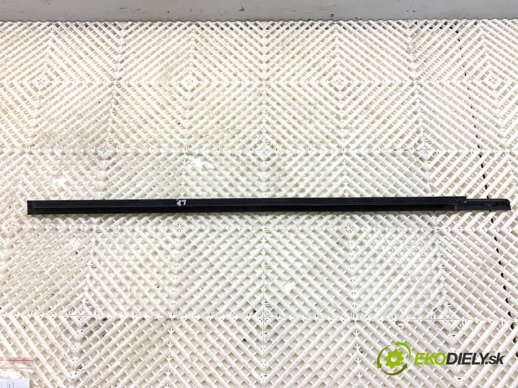 PEUGEOT 3008 SUV 2021 147 kW Hybrid4 (M45GBU) 1598 Lišta Sbírání: predný ľavy 9811580380