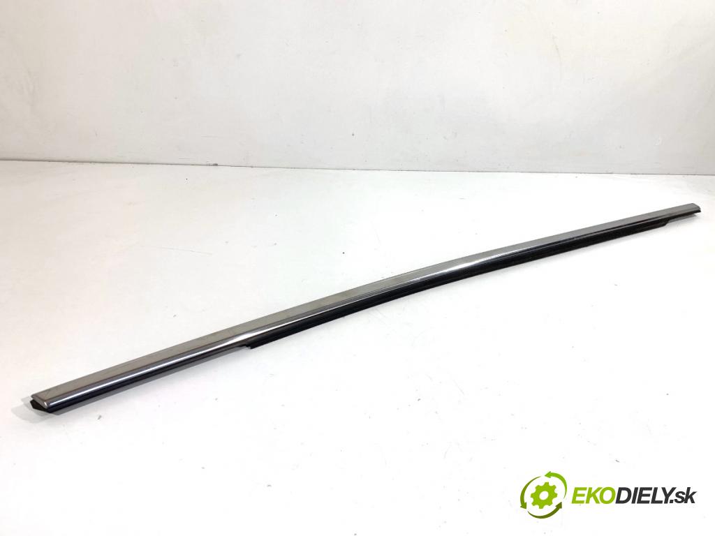 PEUGEOT 3008 SUV 2021 147 kW Hybrid4 (M45GBU) 1598 Lišta Sbírání: zad ľavy 