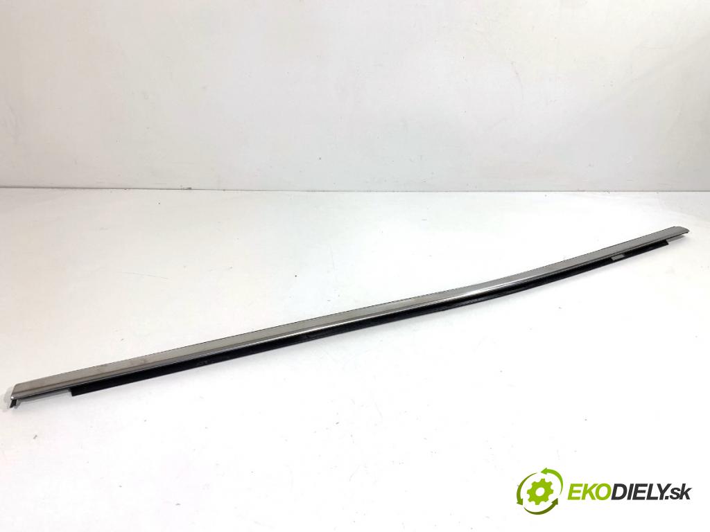 PEUGEOT 3008 SUV 2021 147 kW Hybrid4 (M45GBU) 1598 Lišta Sbírání: zad ľavy