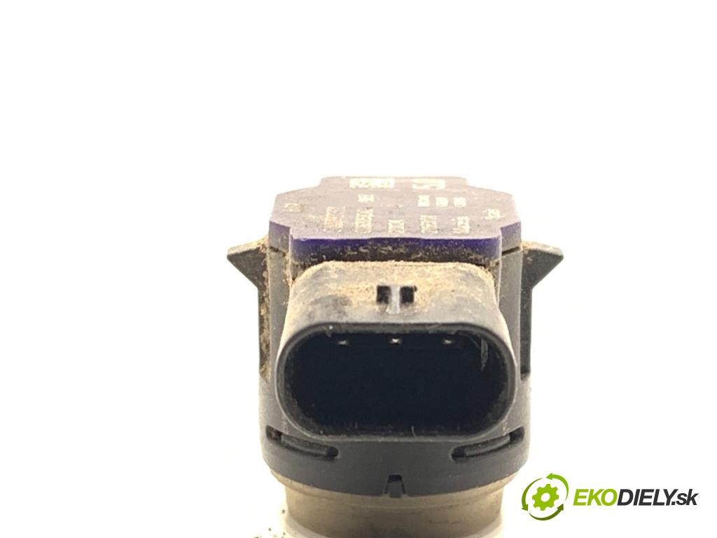 PEUGEOT 3008 SUV 2021 147 kW Hybrid4 (M45GBU) 1598 Snímač PDC 9827917377