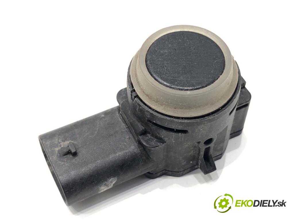 PEUGEOT 3008 SUV 2021 147 kW Hybrid4 (M45GBU) 1598 Snímač PDC 9827917377