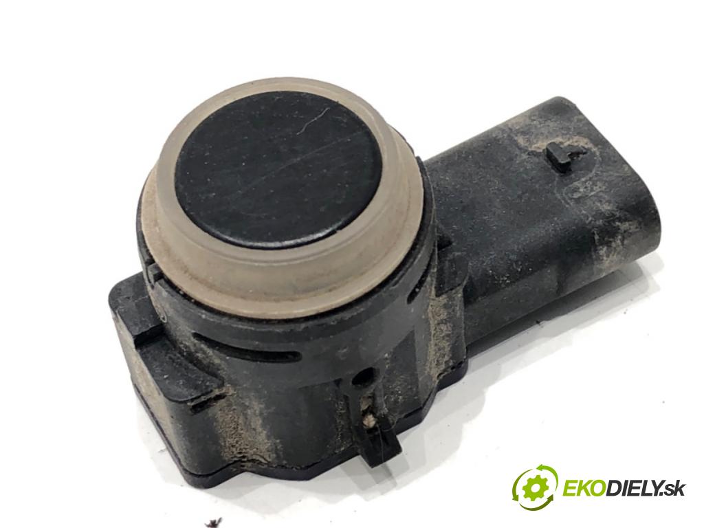 PEUGEOT 3008 SUV 2021 147 kW Hybrid4 (M45GBU) 1598 Snímač PDC 9827917377