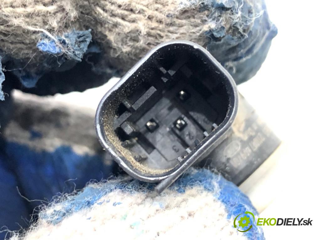 PEUGEOT 3008 SUV 2021 147 kW Hybrid4 (M45GBU) 1598 Snímač PDC 9800210677N9