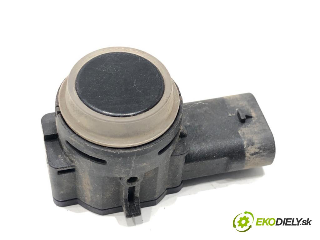 PEUGEOT 3008 SUV 2021 147 kW Hybrid4 (M45GBU) 1598 Snímač PDC 9827917377