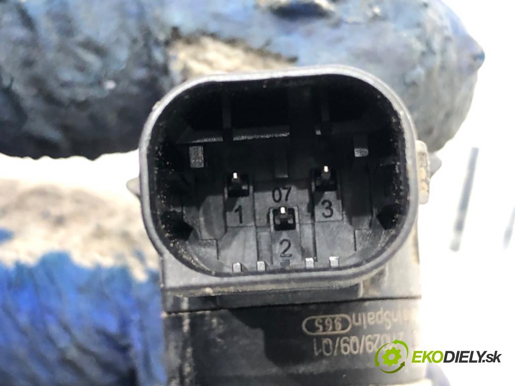 PEUGEOT 3008 SUV 2021 147 kW Hybrid4 (M45GBU) 1598 Snímač PDC 9800210677XT