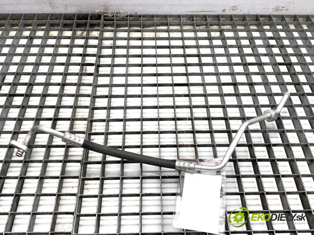 PEUGEOT 3008 SUV 2021 147 kW Hybrid4 (M45GBU) 1598 rúrka klimatizace  (Trubka klimatizace)