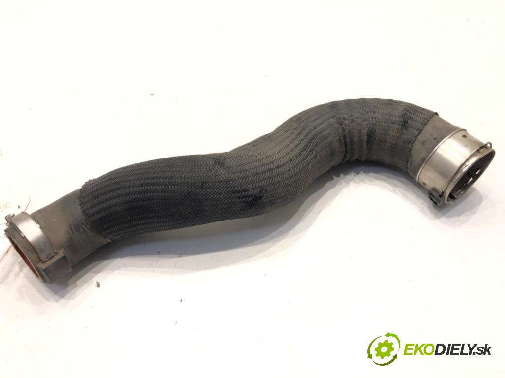 PEUGEOT 3008 SUV 2021 147 kW Hybrid4 (M45GBU) 1598 Rúra vzduchu 9820115580