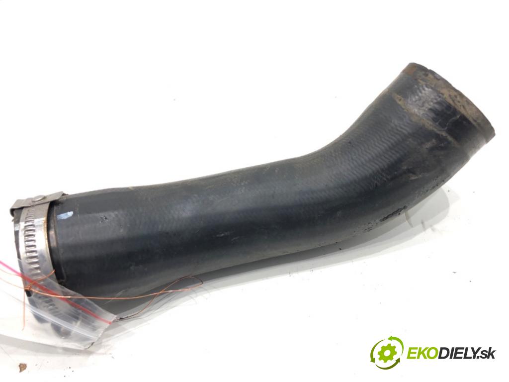 PEUGEOT 3008 SUV 2021 147 kW Hybrid4 (M45GBU) 1598 Rúra vzduchu 9820115680