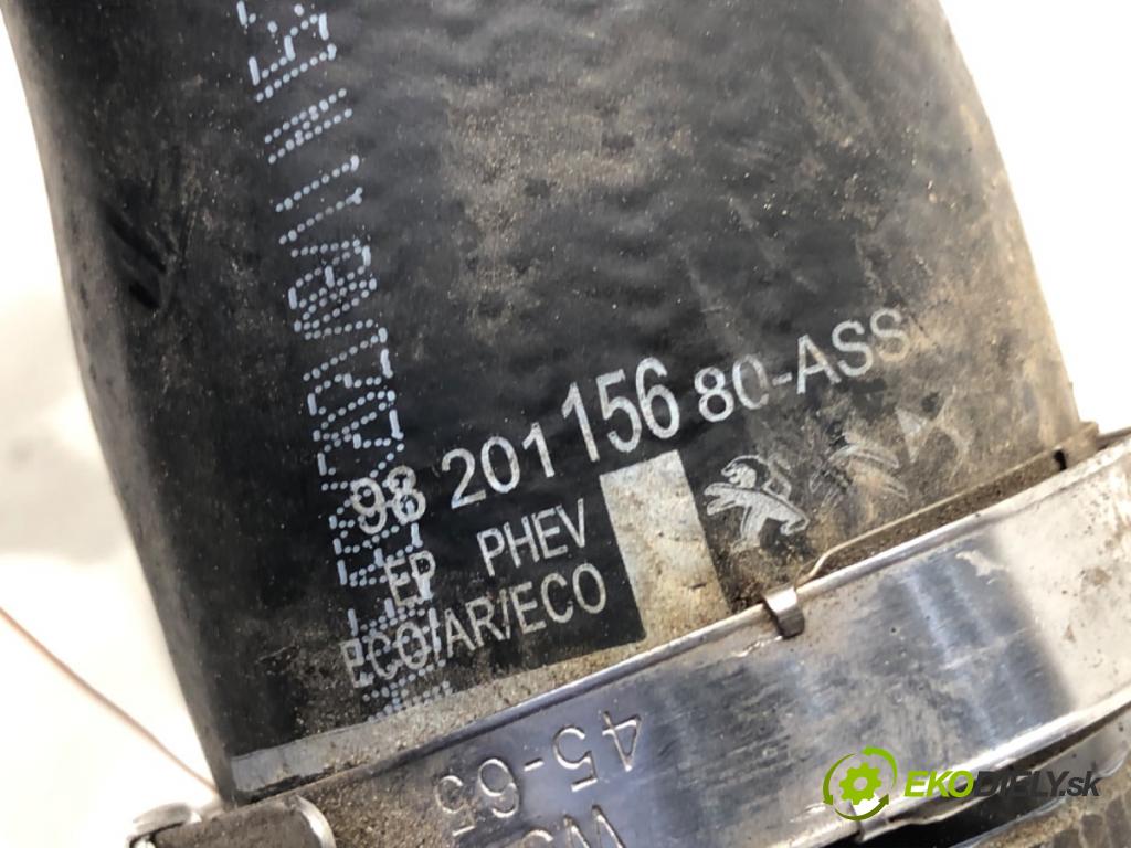 PEUGEOT 3008 SUV 2021 147 kW Hybrid4 (M45GBU) 1598 Rúra vzduchu 9820115680