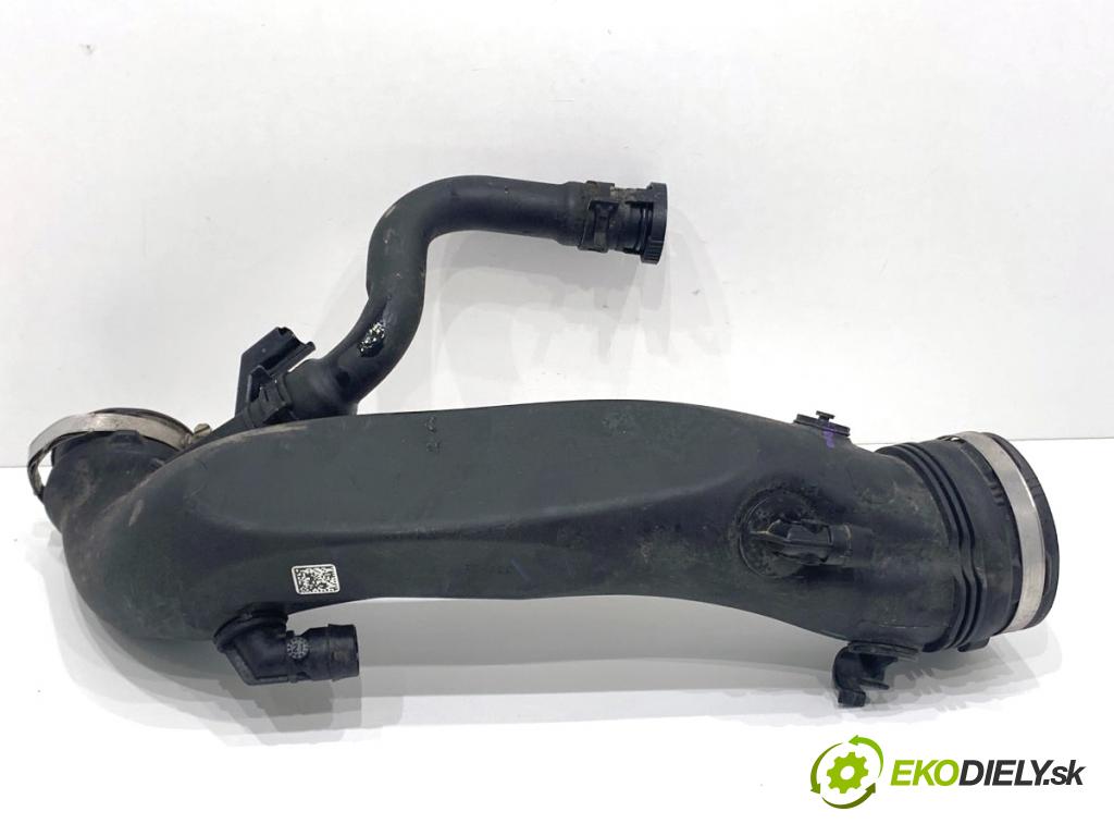 PEUGEOT 3008 SUV 2021 147 kW Hybrid4 (M45GBU) 1598 Rúra vzduchu 9834735780