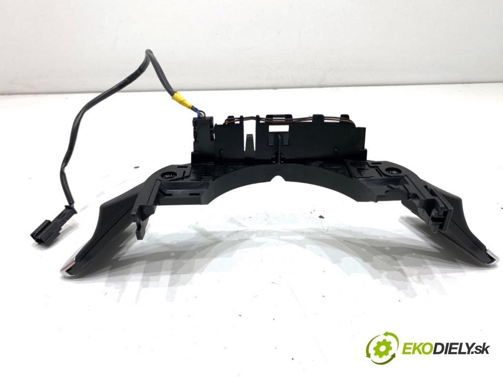 PEUGEOT 3008 SUV 2021 147 kW Hybrid4 (M45GBU) 1598 lopatky: 96756731ZD