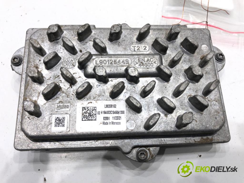 PEUGEOT 3008 SUV 2021 147 kW Hybrid4 (M45GBU) 1598 Menič LED L90208152