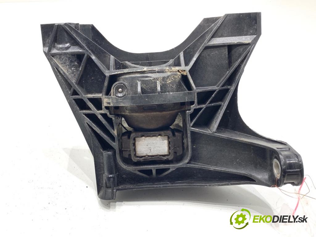 PEUGEOT 3008 SUV 2021 147 kW Hybrid4 (M45GBU) 1598 AirBag Motor pravy 9820499380