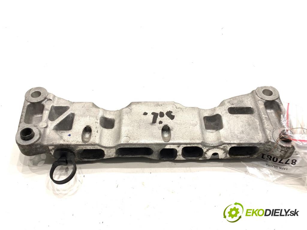 PEUGEOT 3008 SUV 2021 147 kW Hybrid4 (M45GBU) 1598 Držiak Motor 9839268780