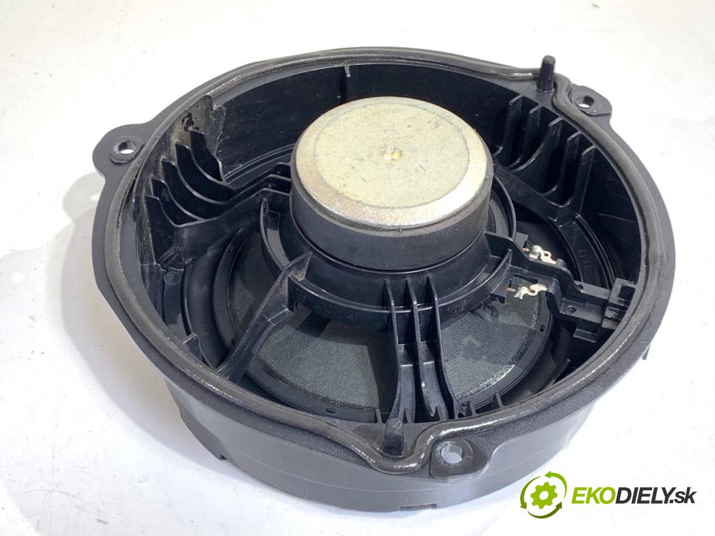 CUPRA FORMENTOR SUV 2023 228 kW 2.0 TSI 4Drive 1984 reproduktor Dvere zad ľavy 4K9035411A