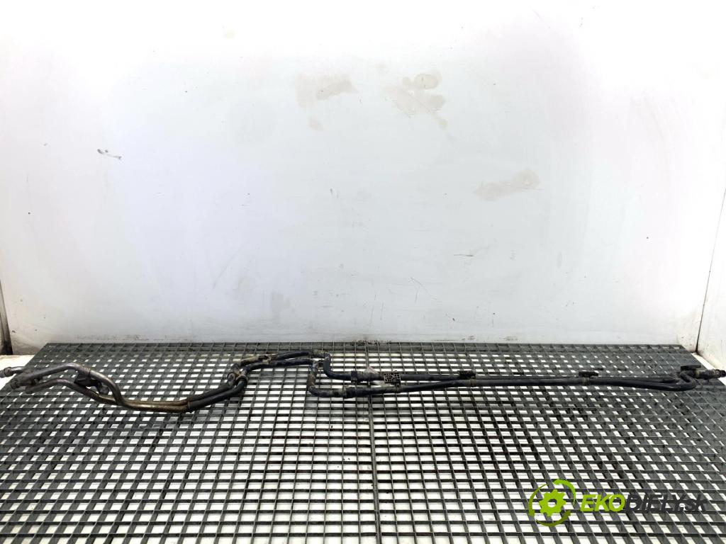 PEUGEOT 3008 SUV 2021 147 kW Hybrid4 (M45GBU) 1598 Rúra vody 9838767280