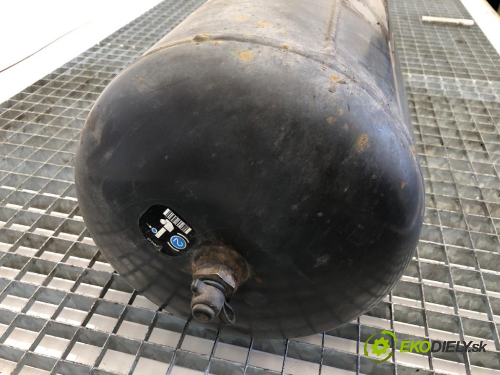 RENAULT TRUCKS T Platforma / podwozie 2020 338 kW T460 338 kW [460 KM] olej napędowy 2013 - 2022 10837 Nádržka nádrž vzduchu 7423055790