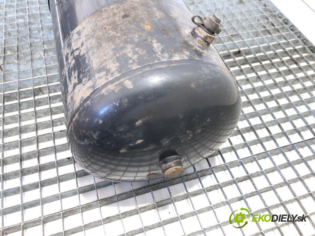 RENAULT TRUCKS T Platforma / podwozie 2020 338 kW T460 338 kW [460 KM] olej napędowy 2013 - 2022 10837 Nádržka nádrž vzduchu 7423055790