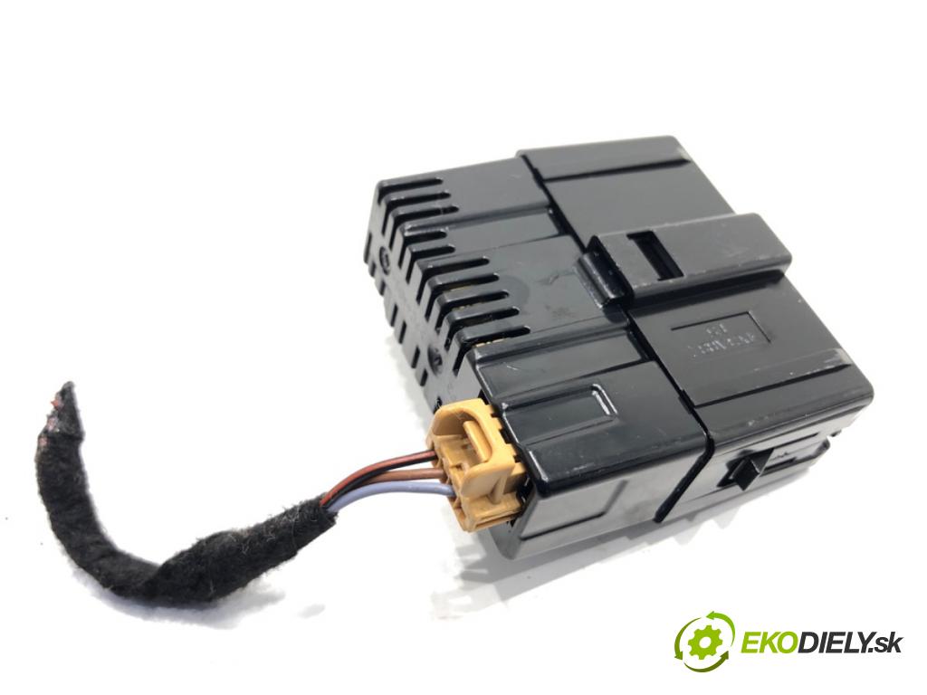 CUPRA FORMENTOR SUV 2023 228 kW 2.0 TSI 4Drive 1984 HNÍZDO: USB 3G5035954A