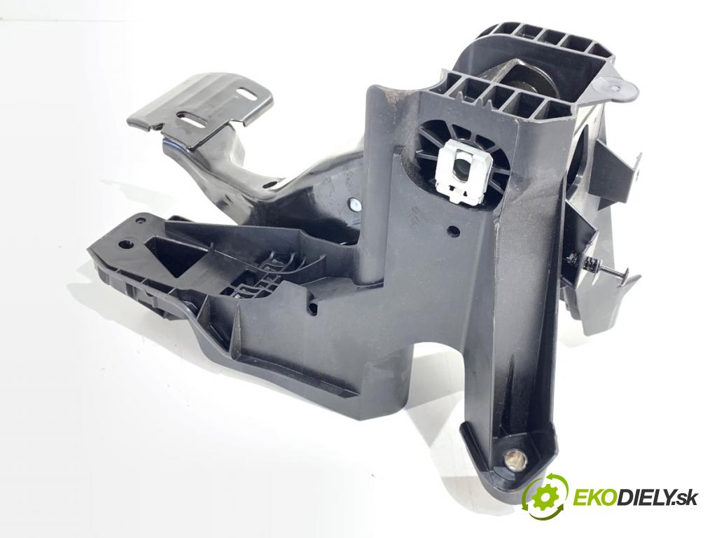 CUPRA FORMENTOR SUV 2023 228 kW 2.0 TSI 4Drive 1984 pedal brzdy 5Q1723058CF