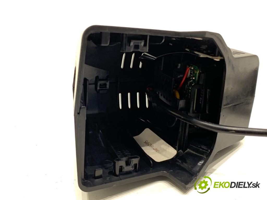 CUPRA FORMENTOR SUV 2023 228 kW 2.0 TSI 4Drive 1984 KAMERA okna prednej