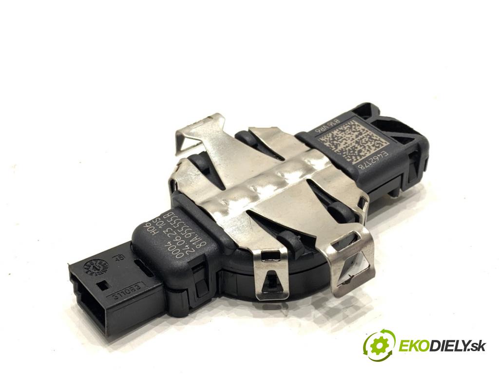 CUPRA FORMENTOR SUV 2023 228 kW 2.0 TSI 4Drive 1984 snímač deště 81A955555B (Snímač deště)