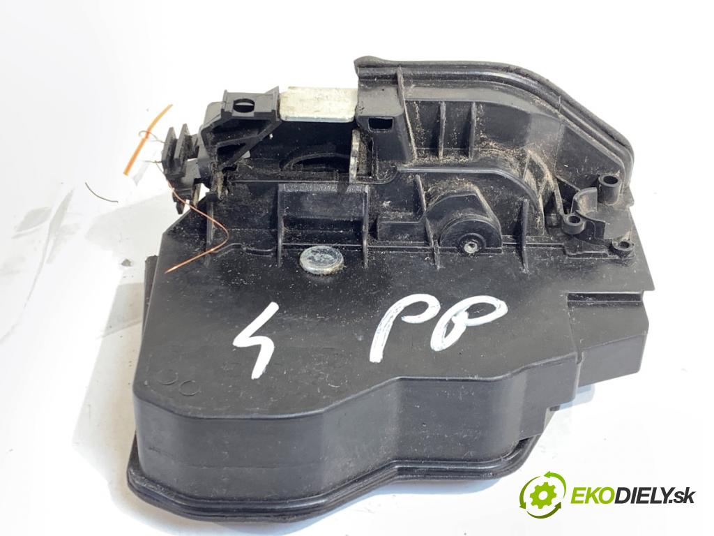 BMW F34 liftback 2015 140 kW 320 d 1995 zámok Dvere pravy predný 7229458