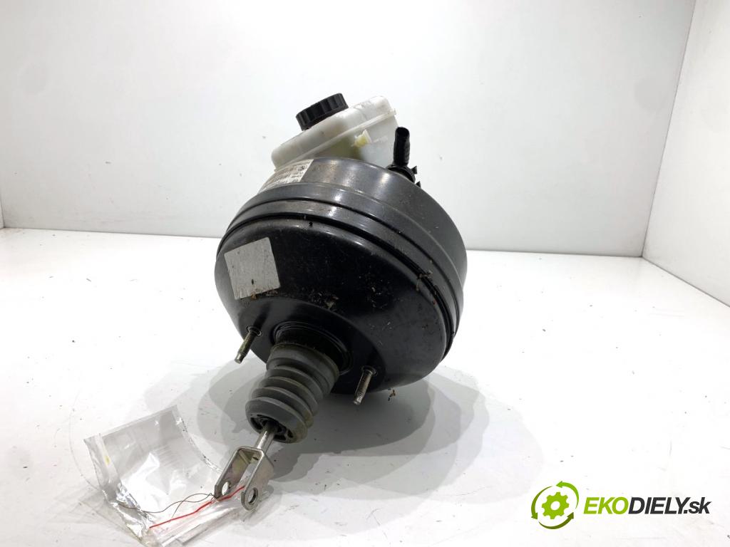 BMW F34 liftback 2015 140 kW 320 d 1995 Posilovač bŕzd 6798422