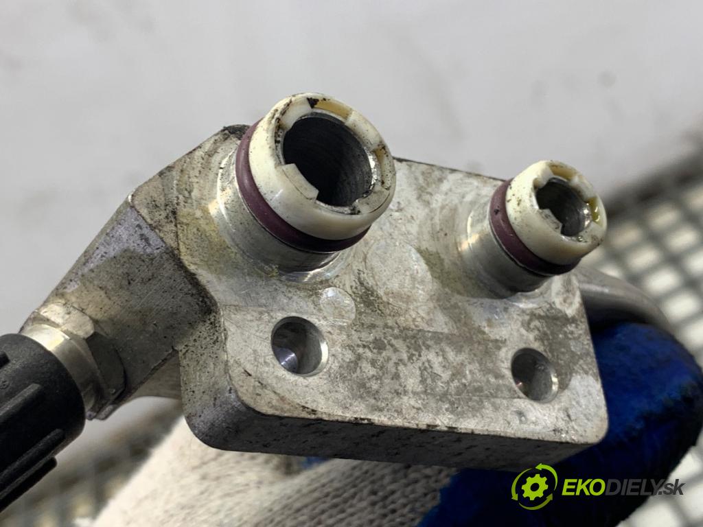 BMW F34 liftback 2015 140 kW 320 d 1995 rúrka klimatizácie 9337125 (Rúrka klimatizácie)