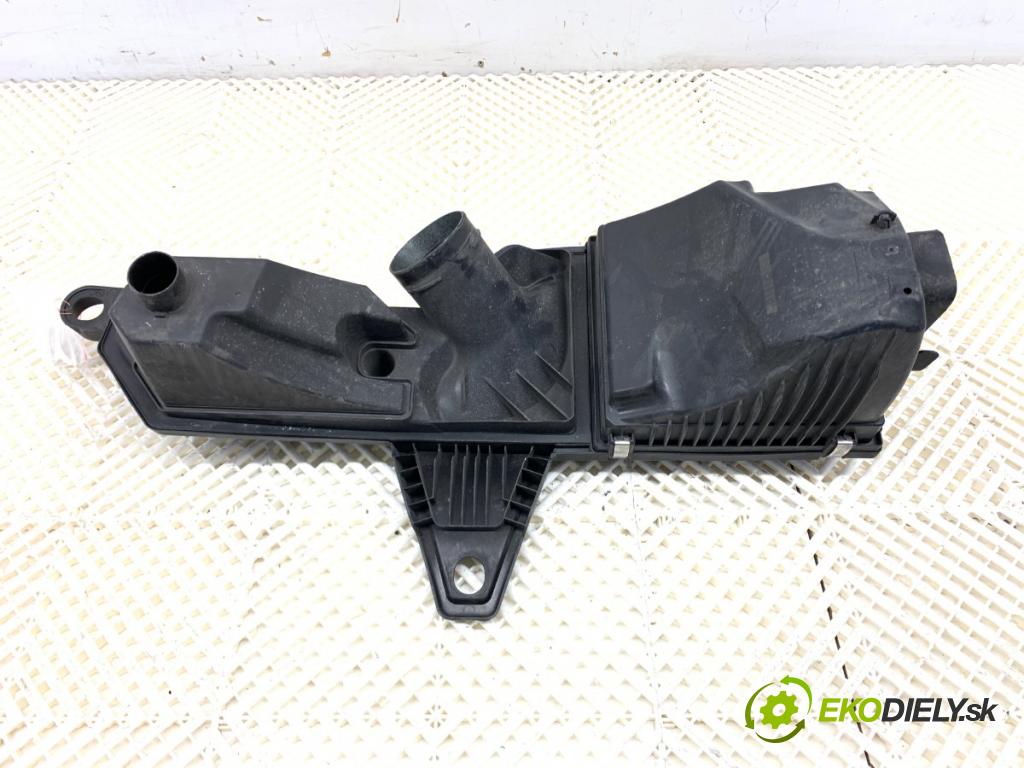 BMW F34 liftback 2015 140 kW 320 d 1995 Obal filtra vzduchu 8578649 (Obal vzduchového filtra)