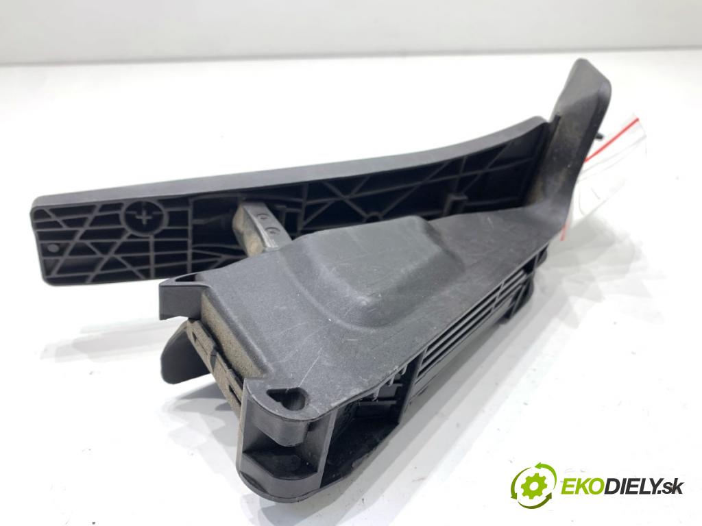 BMW F34 liftback 2015 140 kW 320 d 1995 Potenciometer plynu 6853175 (Potenciometer plynového pedálu)