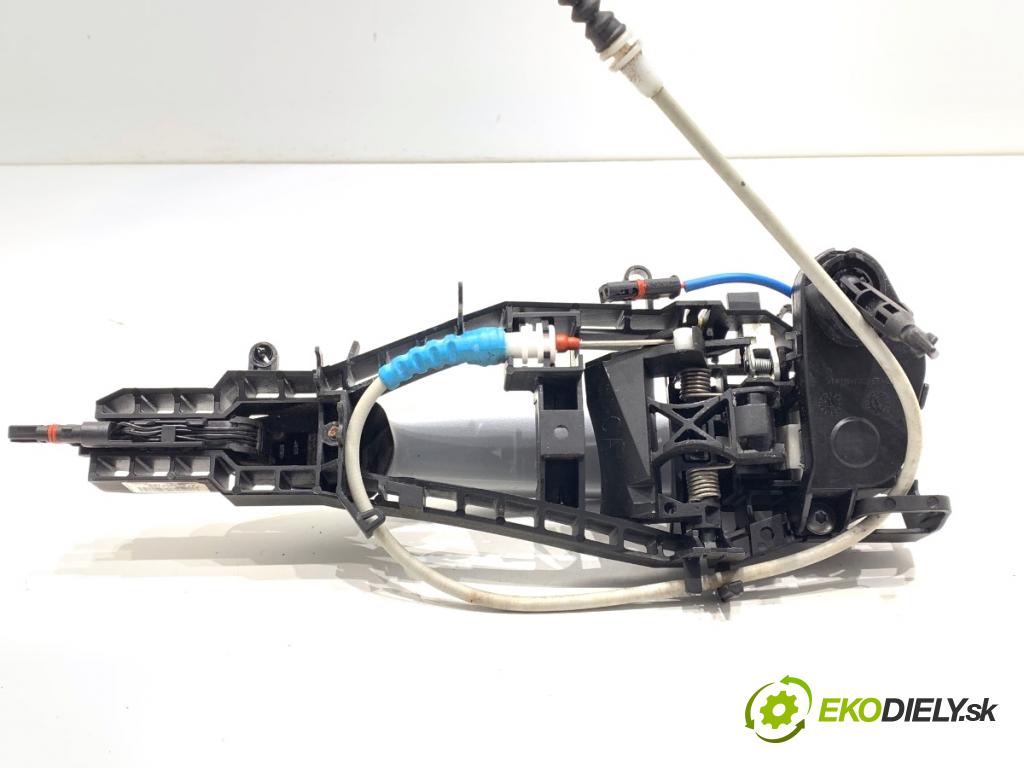 BMW F34 liftback 2015 140 kW 320 d 1995 Kľučka vonkajšia ľavy predný