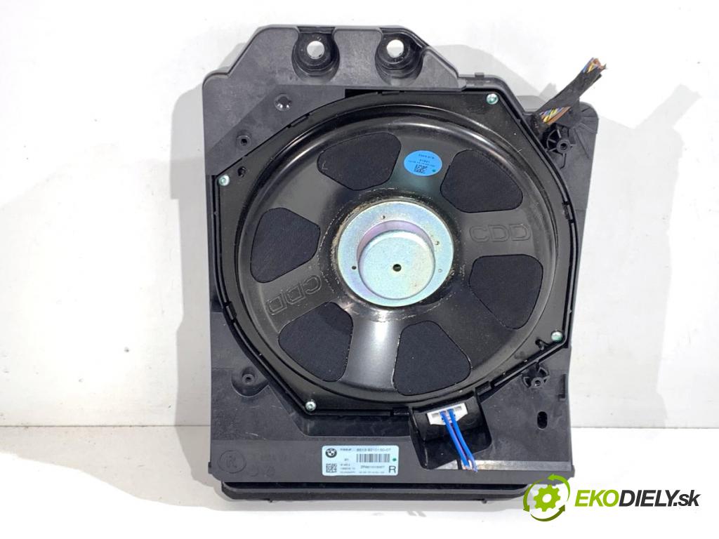 BMW F34 liftback 2015 140 kW 320 d 1995 reproduktory HIFI 9210149