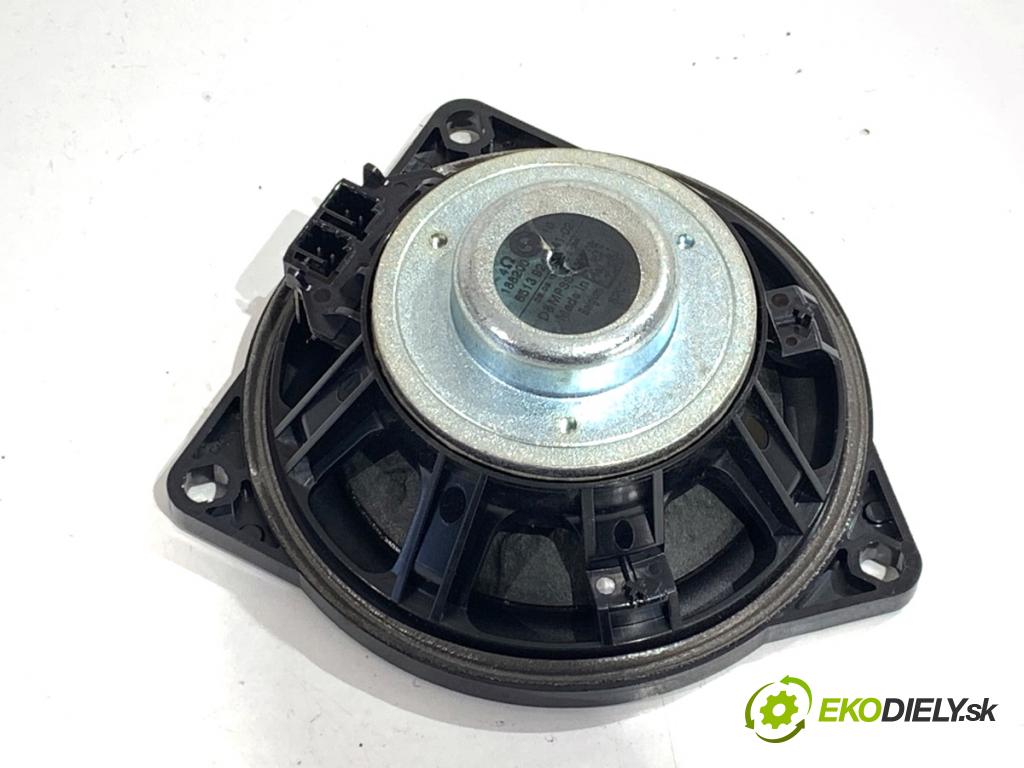 BMW F34 liftback 2015 140 kW 320 d 1995 reproduktory HIFI 9210149