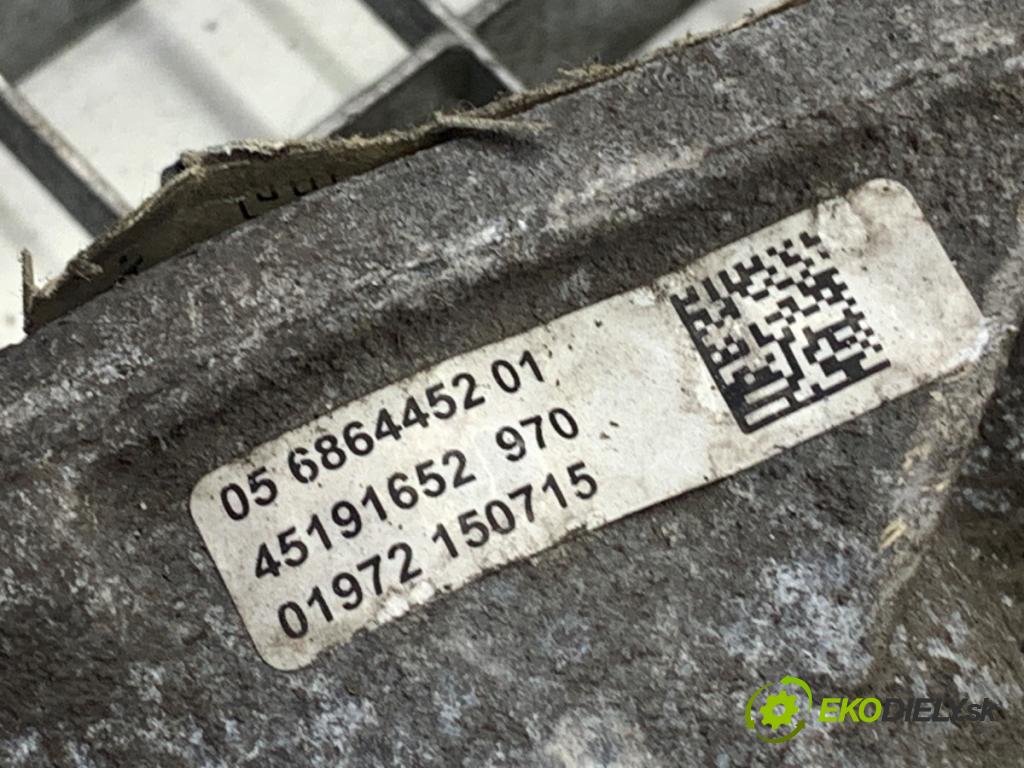 BMW F34 liftback 2015 140 kW 320 d 1995 Tlmič pravy zad 6873775