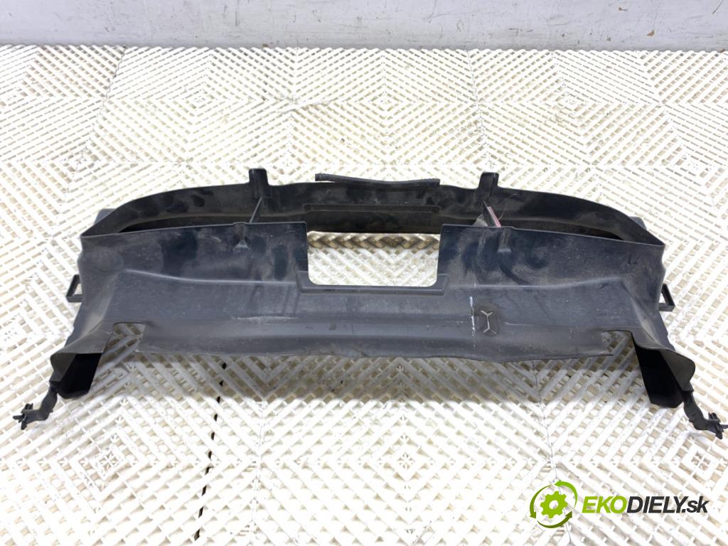 BMW F34 liftback 2015 140 kW 320 d 1995 Volant vzduchu 7294911