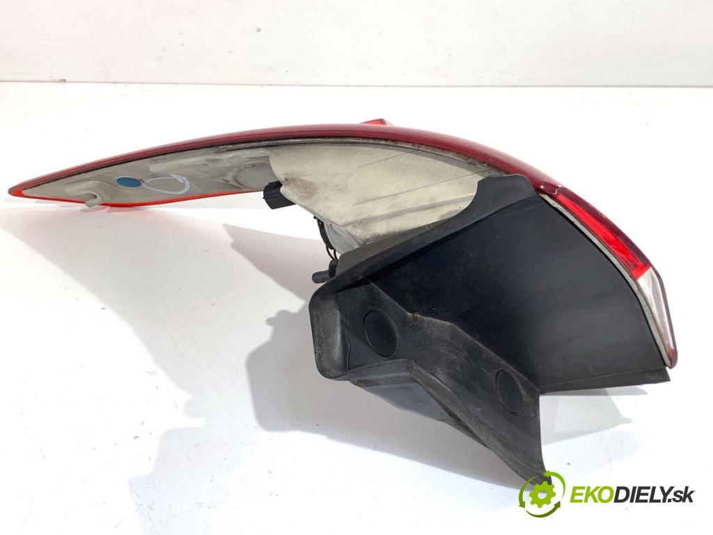 FORD KUGA II SUV 2014 120 kW 2.0 TDCi 4x4 1997 Svetlo pravy zad CV4413404BH