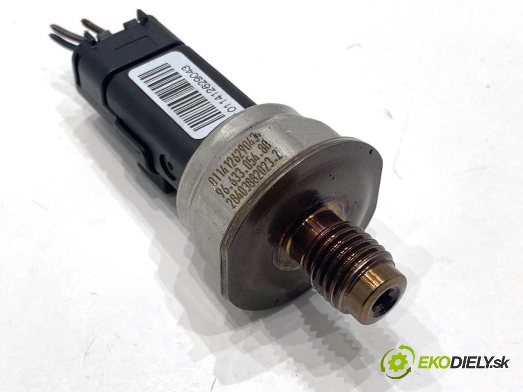 FORD KUGA II SUV 2014 120 kW 2.0 TDCi 4x4 1997 snímač tlaku paliva 9663305480 (Snímač)