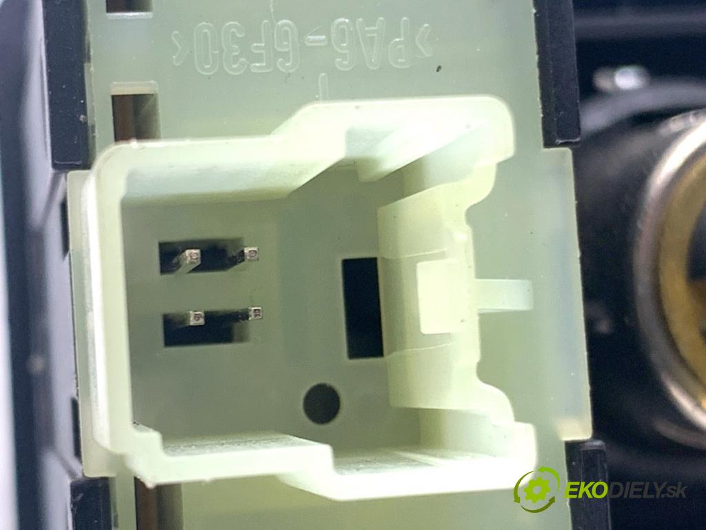 FORD KUGA II SUV 2014 120 kW 2.0 TDCi 4x4 1997 SPÍNAČE: ohrievania, vyhrievania sedačky CJ5T-19K314-BA