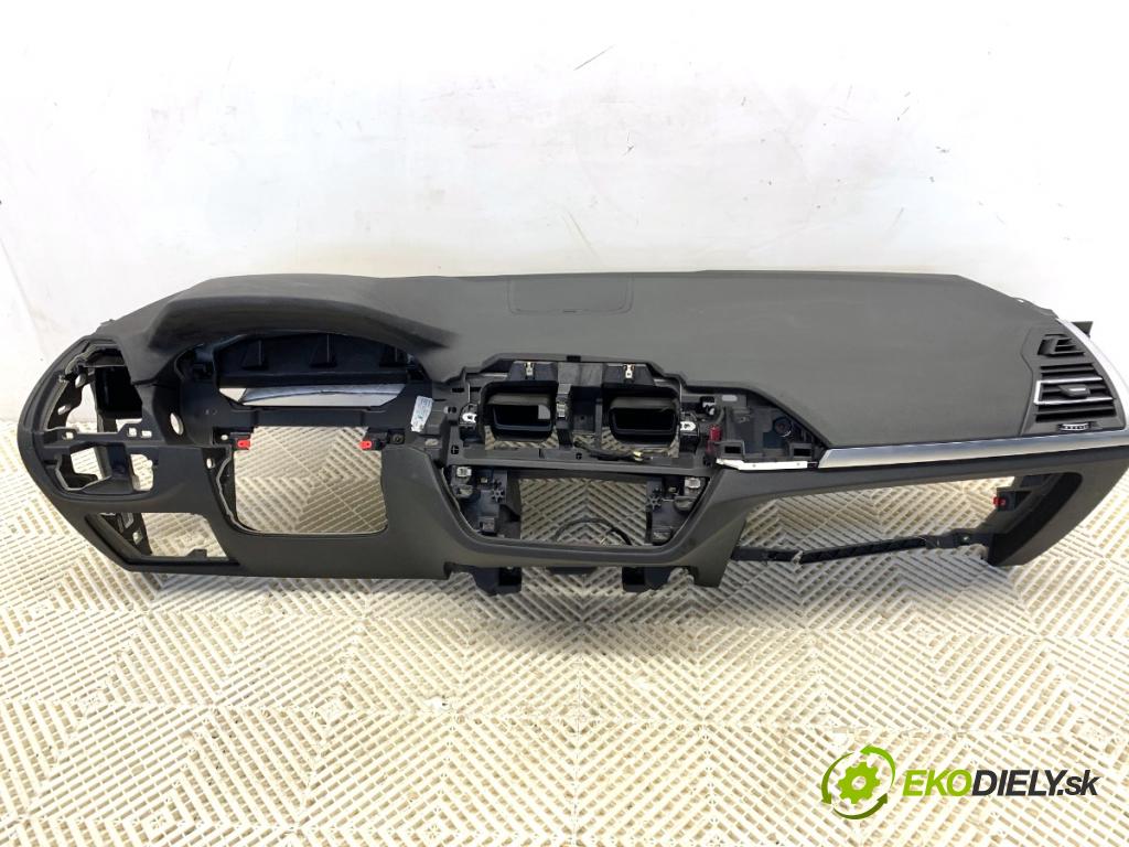 BMW G02 SUV 2023 140 kW xDrive 20 d 1995 palubní doska POLŠTÁŘ: spolujezdce 