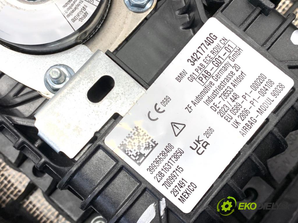 BMW G02 SUV 2023 140 kW xDrive 20 d 1995 palubní doska POLŠTÁŘ: spolujezdce