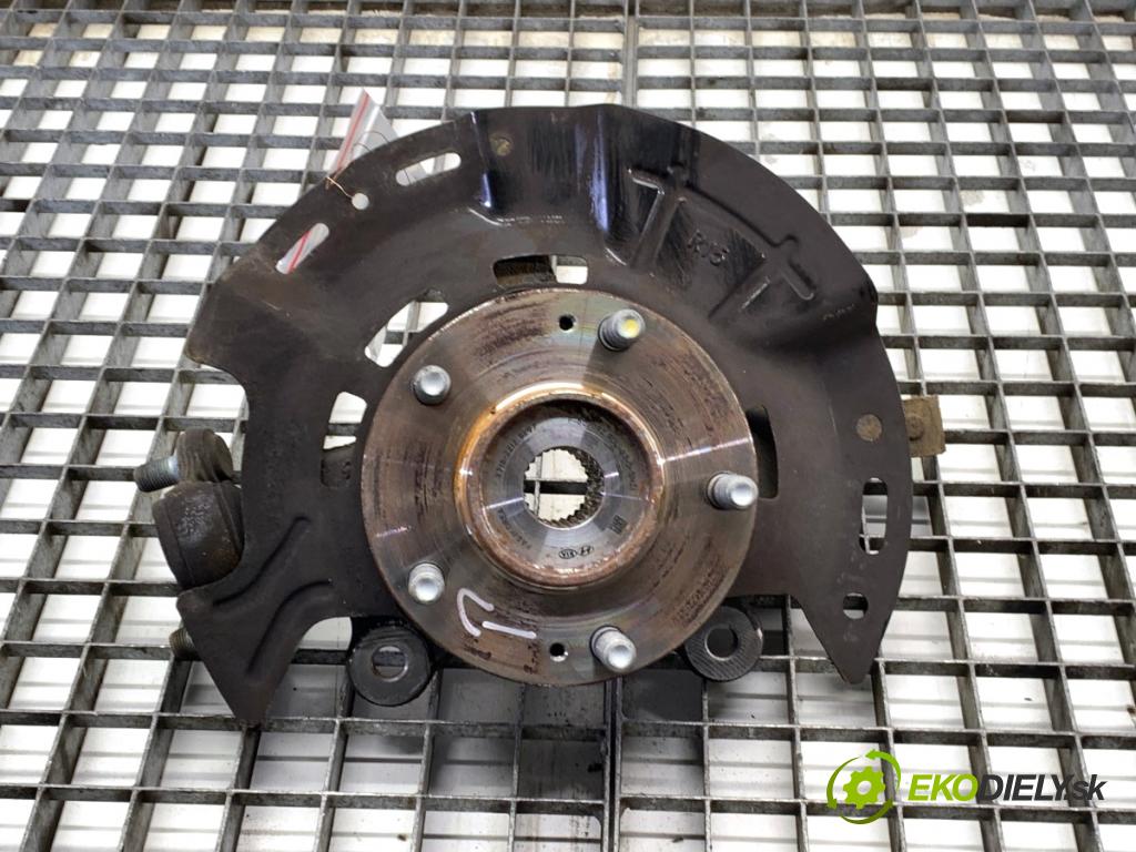 KIA CEED liftback 2022 88 kW 1.0 T-GDI 998 náboj pravy predný 