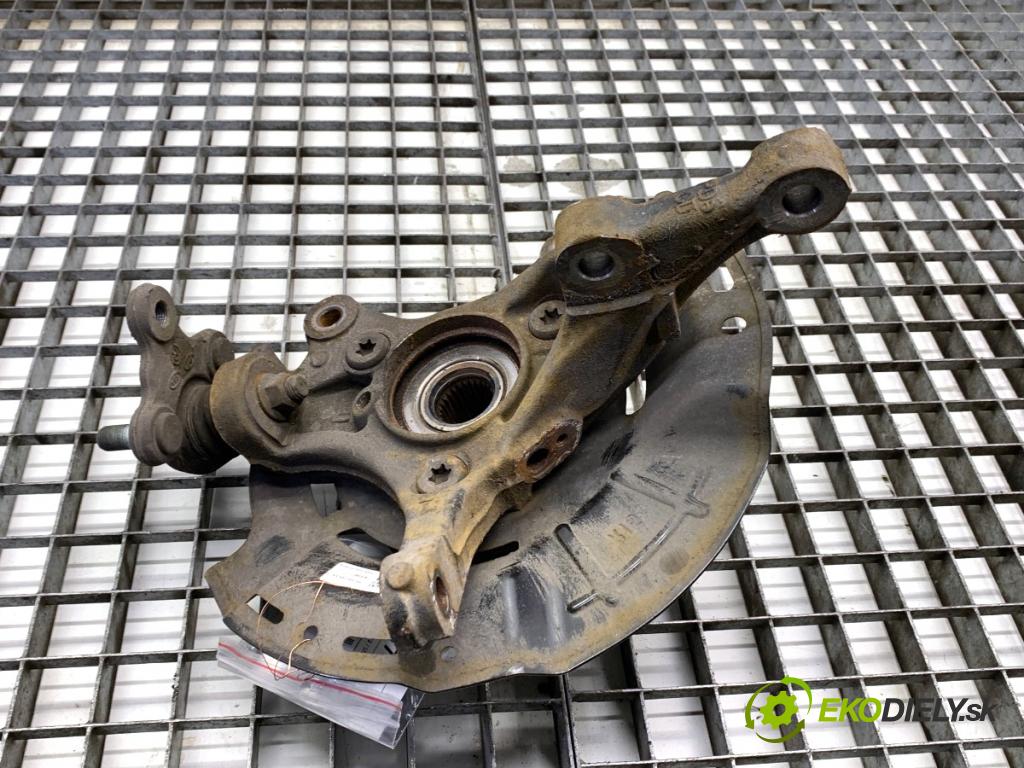 KIA CEED liftback 2022 88 kW 1.0 T-GDI 998 náboj pravy predný