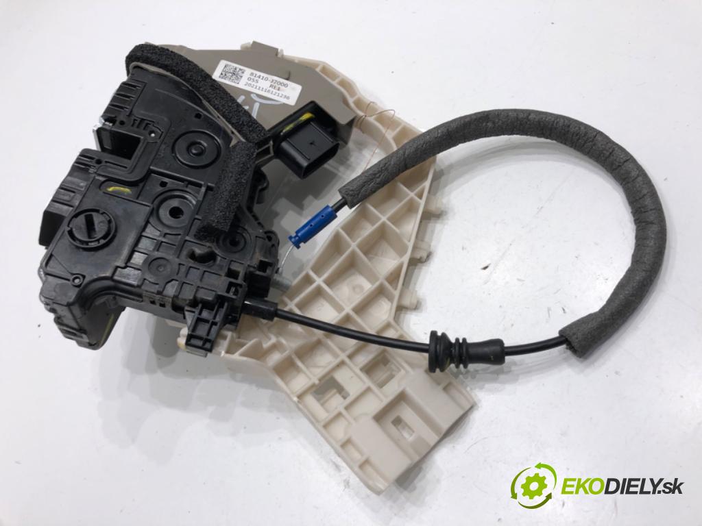 KIA CEED liftback 2022 88 kW 1.0 T-GDI 998 zámok Dvere ľavy zad 81410-J7000