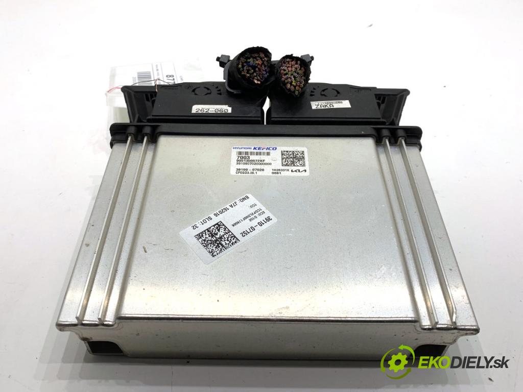 KIA CEED liftback 2022 88 kW 1.0 T-GDI 998 řídící jednotka motora 39199-07020 (Řídicí jednotka)