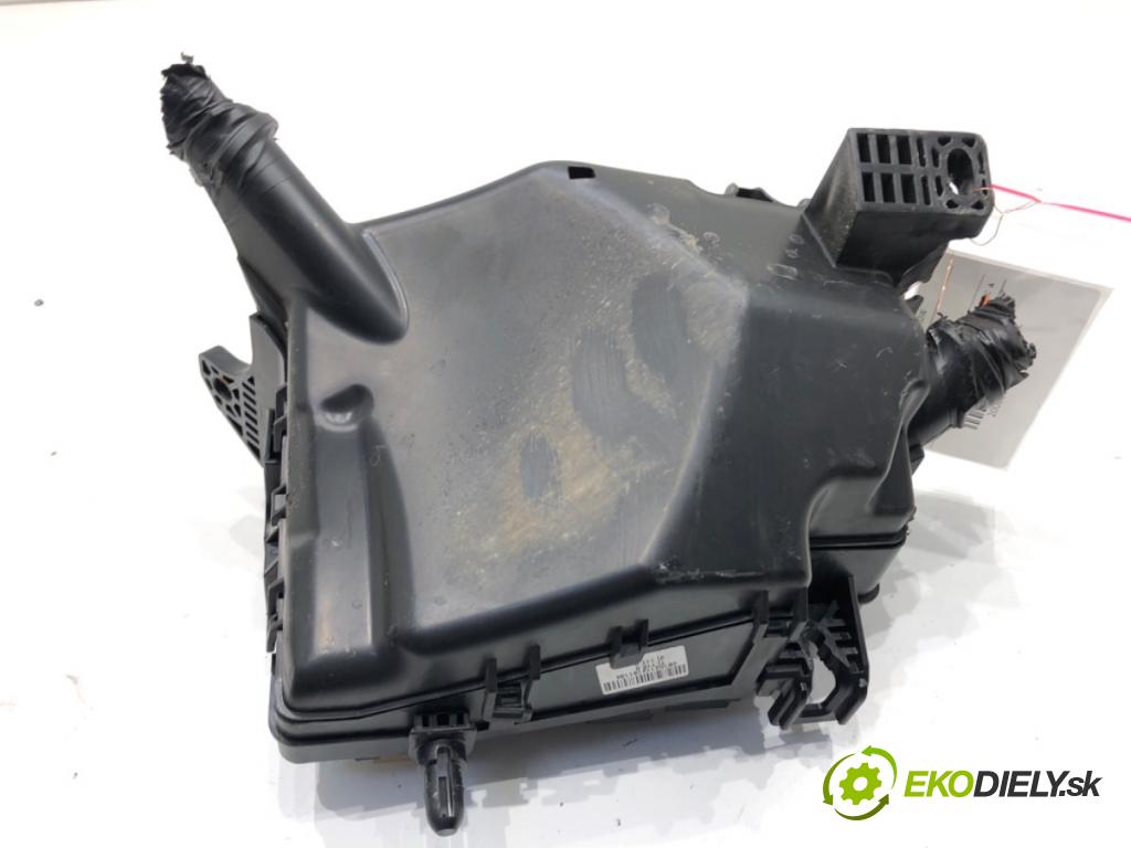 KIA CEED liftback 2022 88 kW 1.0 T-GDI 998 Skrinka poistková 91262-J7060 (Poistková skrinka)