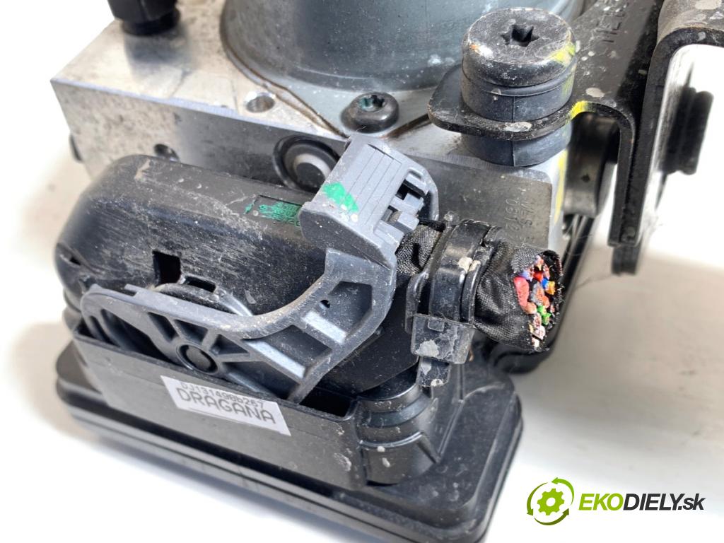 KIA CEED liftback 2022 88 kW 1.0 T-GDI 998 Pumpa ABS 61589-41600 (Pumpa ABS)