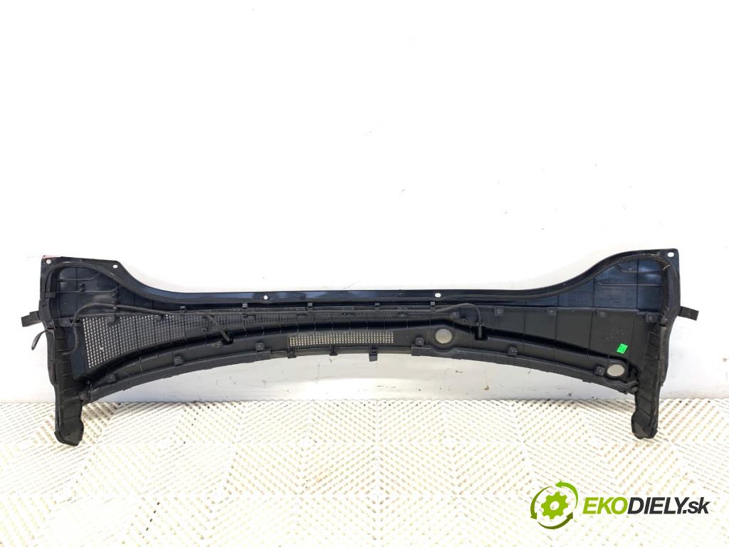 KIA CEED liftback 2022 88 kW 1.0 T-GDI 998 Torpédo, plast pod čelné okno 86151-J7050 (Torpédo (plast pod čelným sklom))