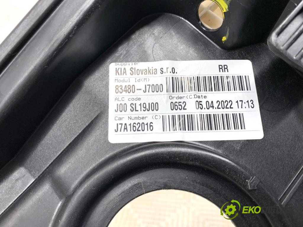 KIA CEED liftback 2022 88 kW 1.0 T-GDI 998 Mechanizmus okna pravy zad 83480-J7000